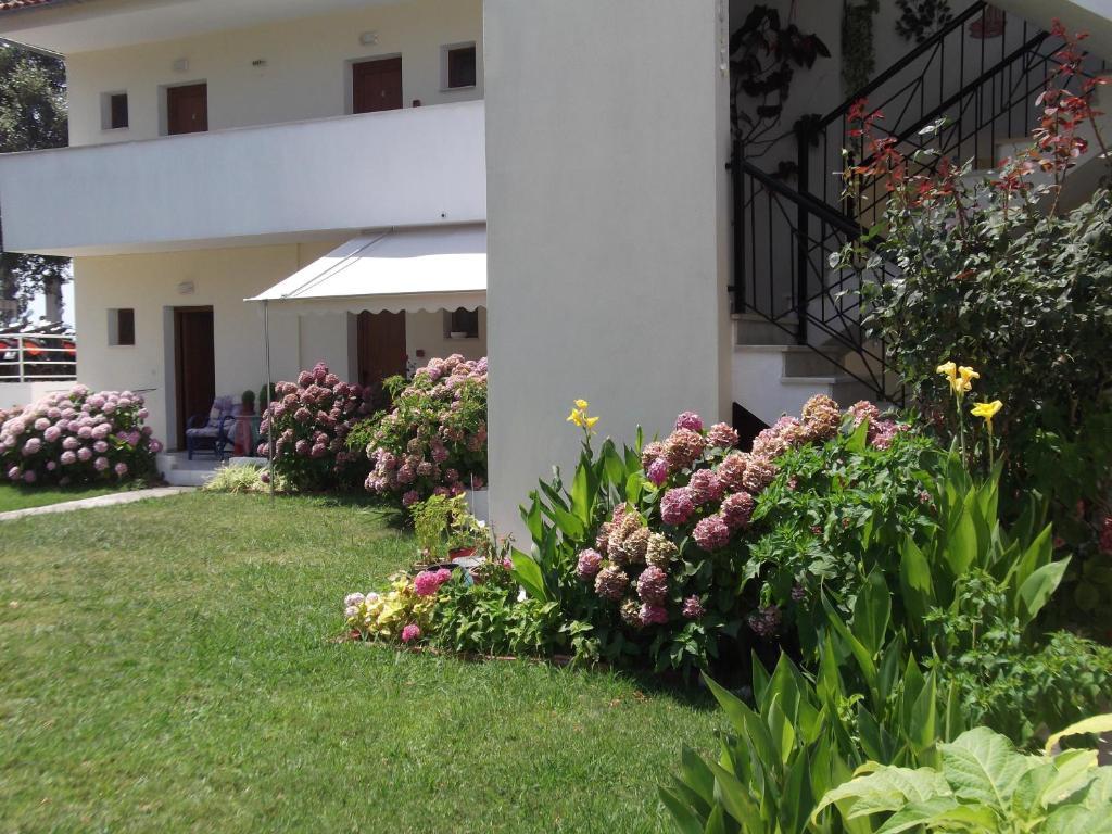 Palatino Studios Agia Paraskevi  Exterior photo